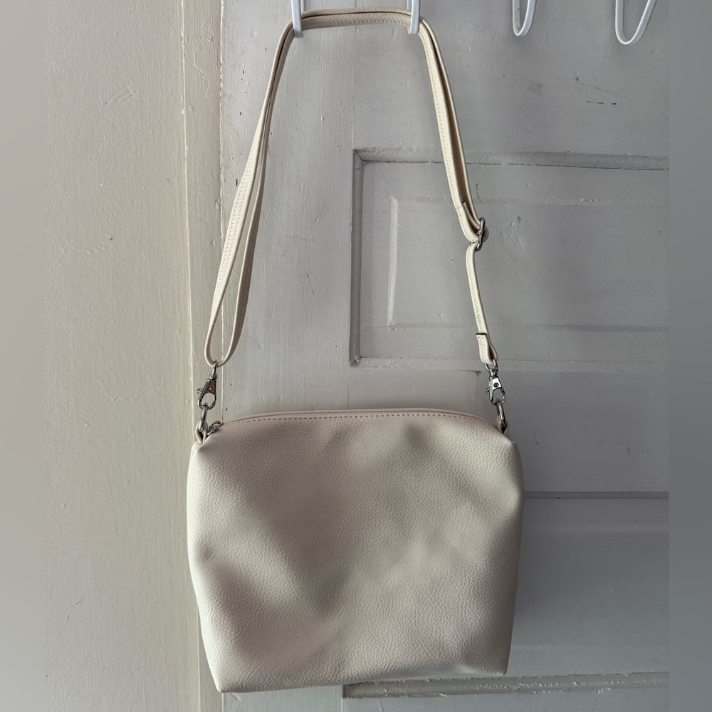 Collection XIIX Cream Crossbody Bag with Adjustable Strap NWOT